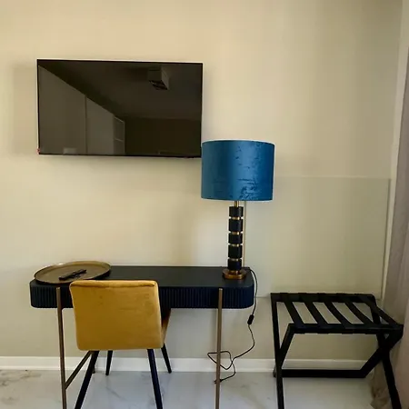 La Chartreuse Luxury - Manu Maison Apartament Parma